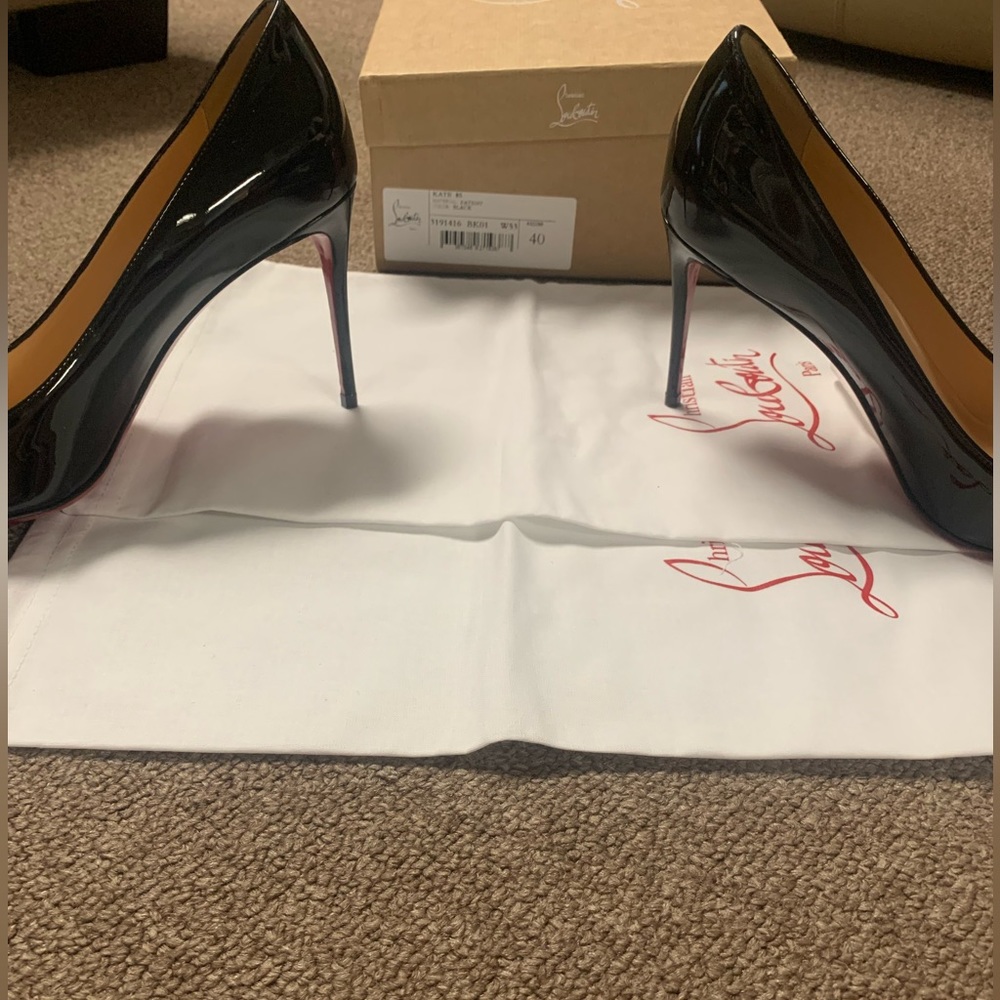Brand new Christian Lou Boutin Kate pumps.